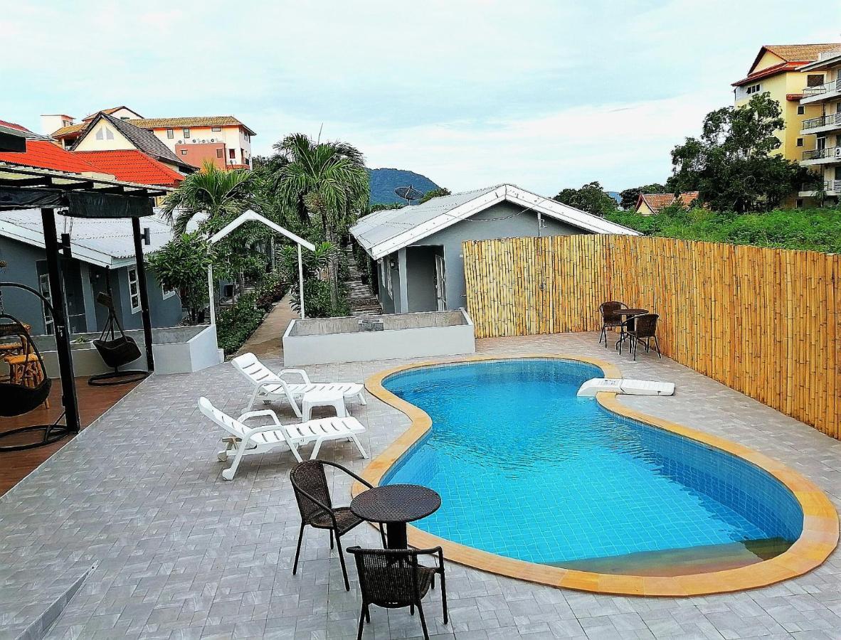 1715 House - White Rhino Hotel Rawai Екстериор снимка