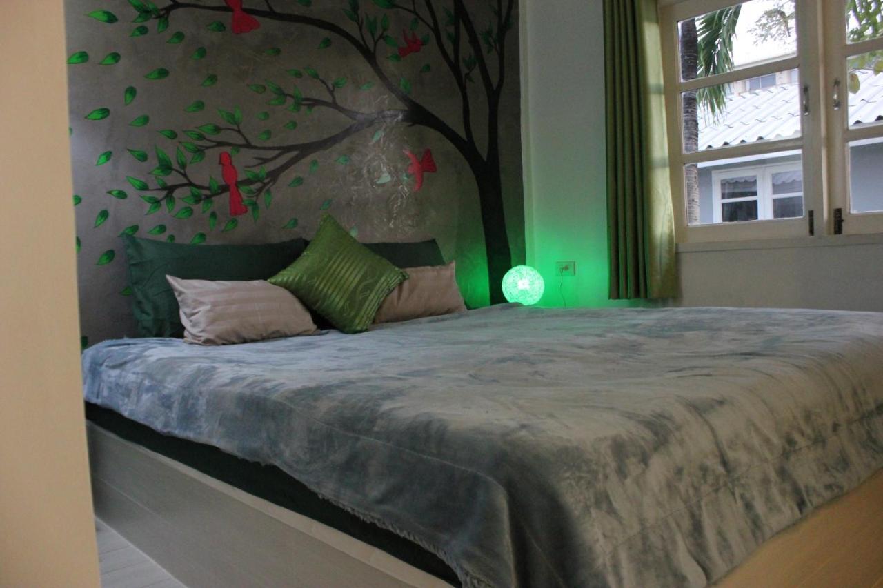 1715 House - White Rhino Hotel Rawai Екстериор снимка