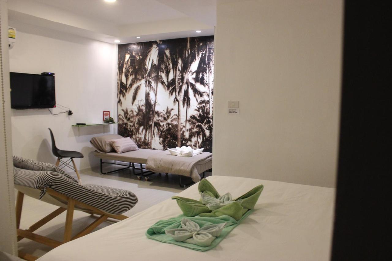 1715 House - White Rhino Hotel Rawai Екстериор снимка