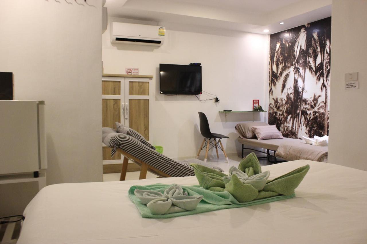 1715 House - White Rhino Hotel Rawai Екстериор снимка
